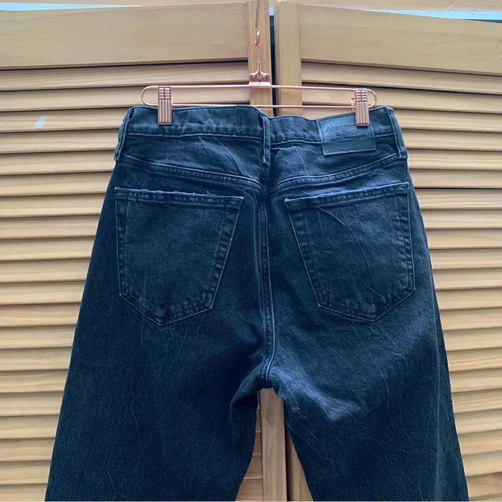 Abercrombie and Fitch Vintage 90s Straight Jeans Size 29